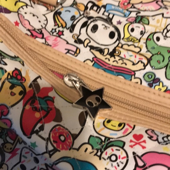 Tokidoki x large duffle NWOT - Picture 3 of 4